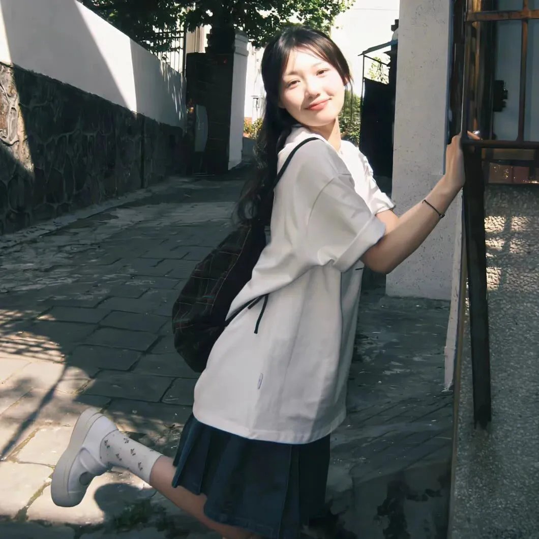 心不在焉的服务生